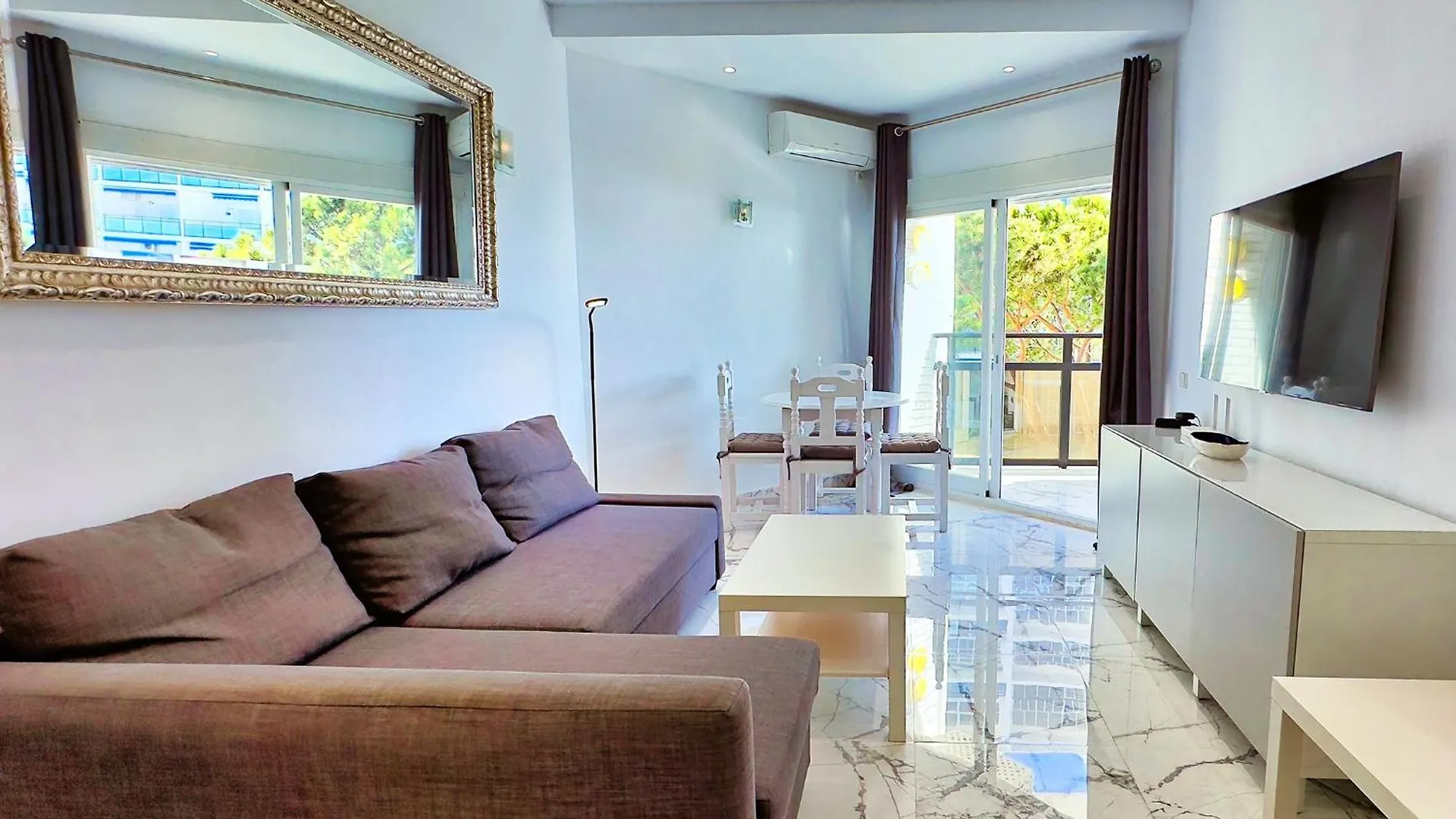 Skol 424 Stunning One-Bedroom Apartment With Sea Views ماربيا إسبانيا
