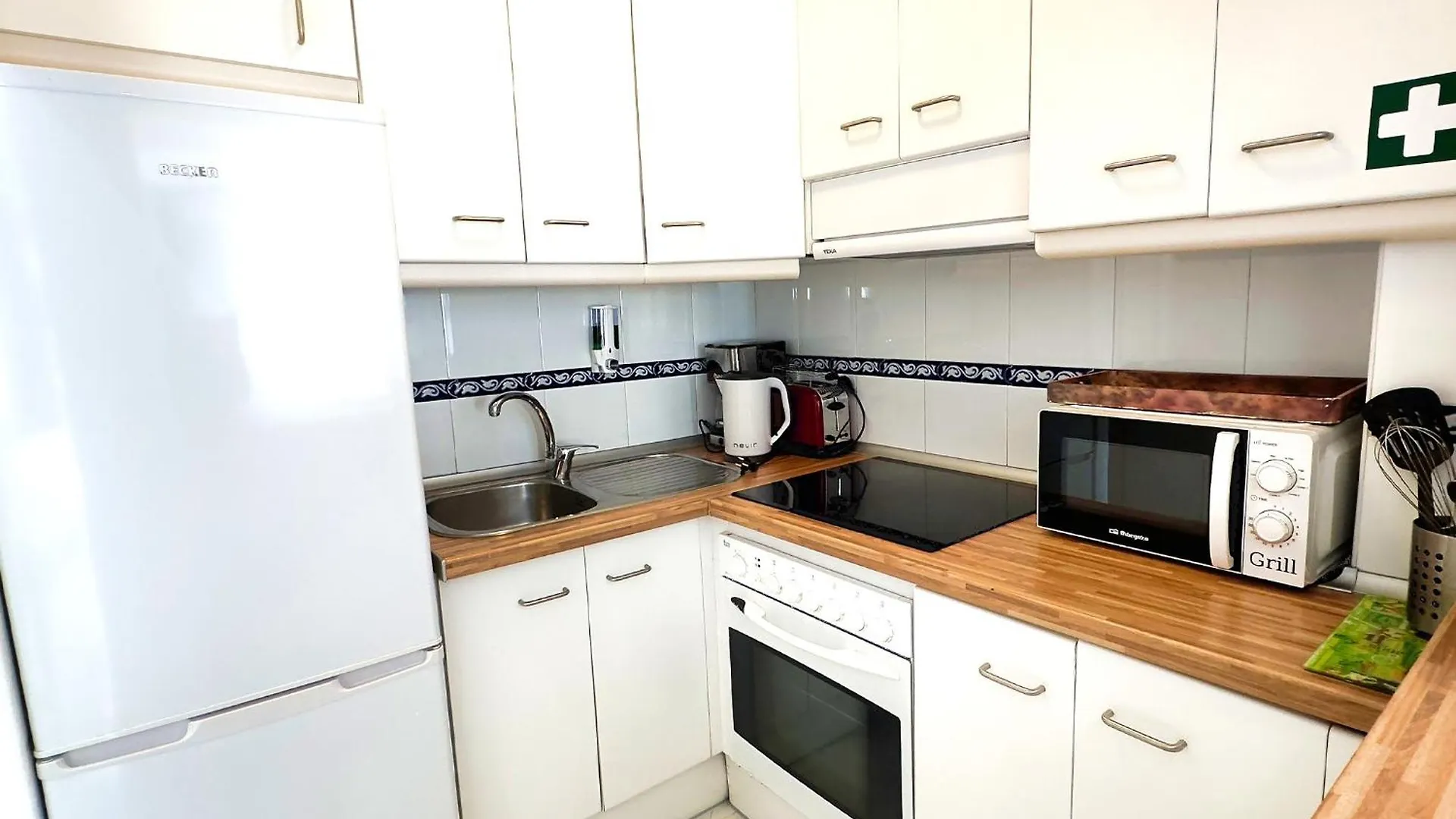 Skol 424 Stunning One-Bedroom Apartment With Sea Views ماربيا