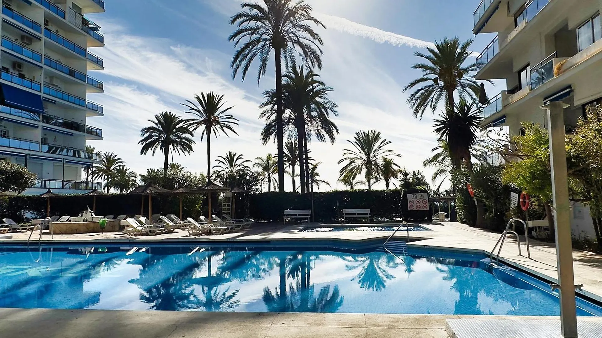 Skol 424 Stunning One-Bedroom Apartment With Sea Views ماربيا إسبانيا