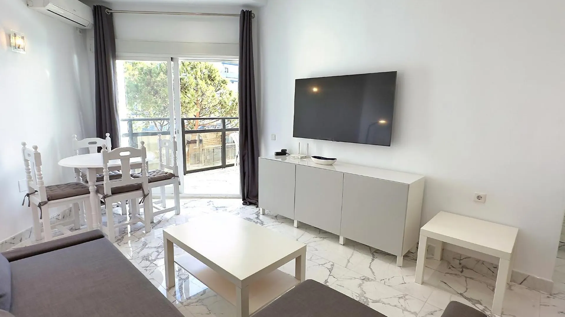 Skol 424 Stunning One-Bedroom Apartment With Sea Views ماربيا إسبانيا