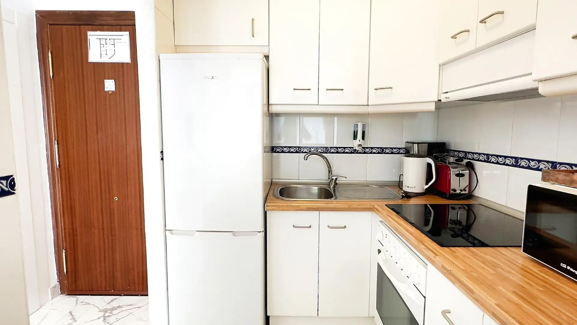 Skol 424 Stunning One-Bedroom Apartment With Sea Views Marbellac 0*,  Espagne